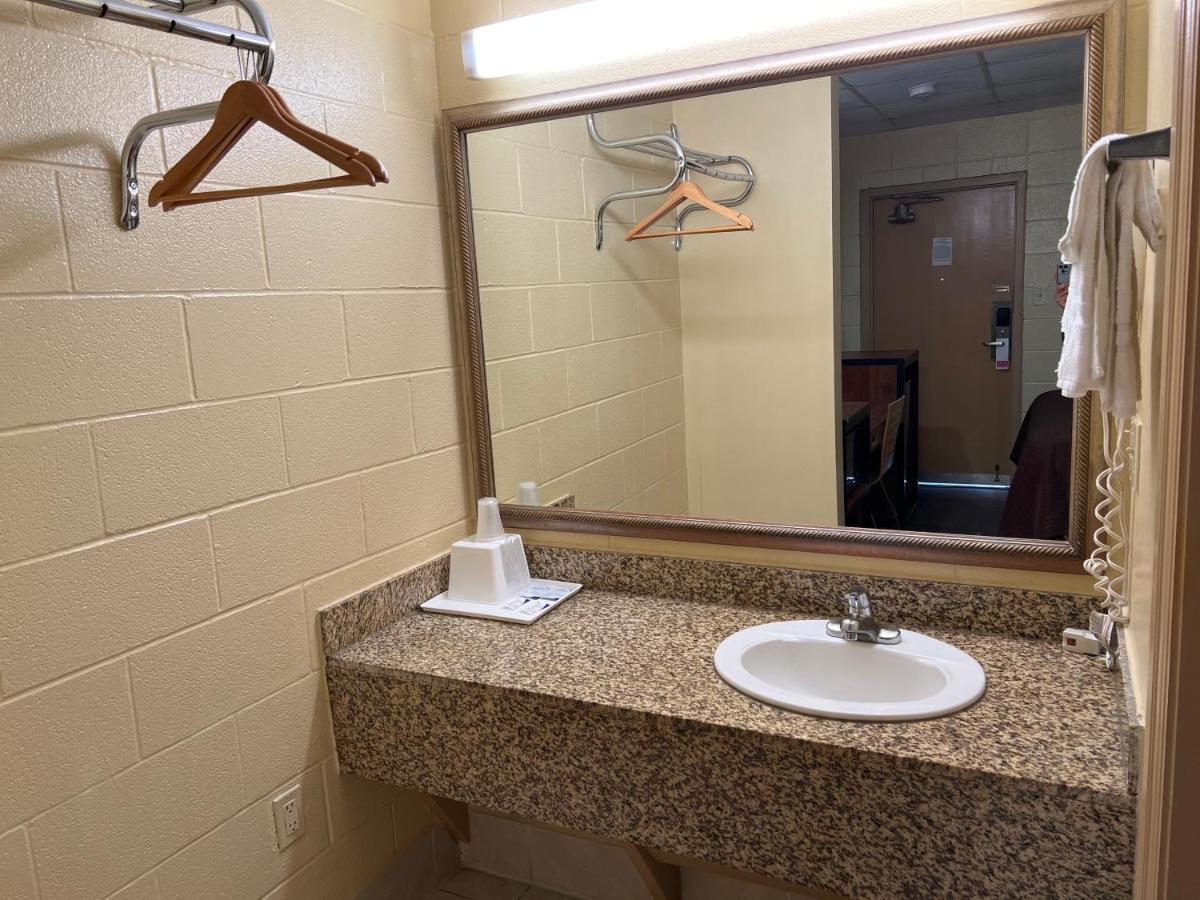 Executive Inn & Suites Lackland Afb ซานอันโตนิโอ ภายนอก รูปภาพ